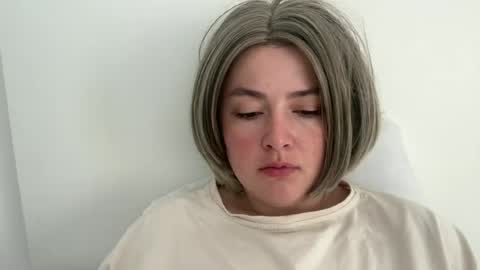 emily_morning_dew online show from June 2026 05:56:01 AM