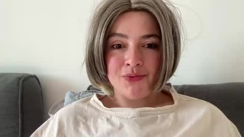 emily_morning_dew online show from July 2026 04:40:01 AM