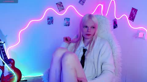 Snapshot of emily_nyaffe chatting on October 2025 08:48:01 PM Lia online show from October 2025 08:48:01 PM