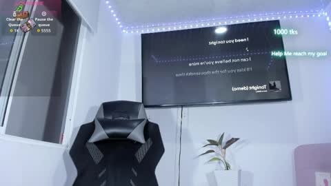 emily_palmeer online show from April 2026 08:45:02 AM