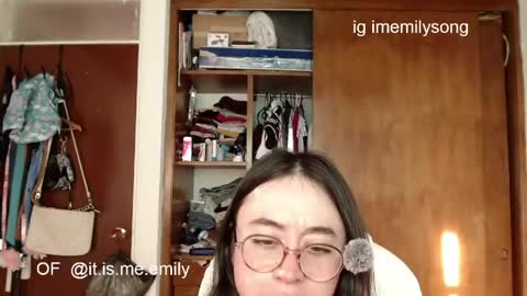Snapshot of emily_pearl_ chatting on May 2026 07:45:02 PM emily_pearl_ online show from May 2026 07:45:02 PM