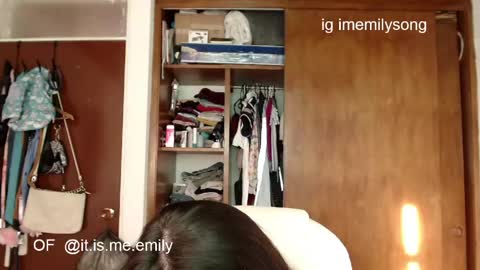 Snapshot of emily_pearl_ chatting on May 2026 07:56:02 PM emily_pearl_ online show from May 2026 07:56:02 PM