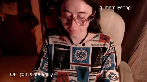 Snapshot of emily_pearl_ chatting on May 2026 01:57:16 AM emily_pearl_ online show from May 2026 01:57:16 AM