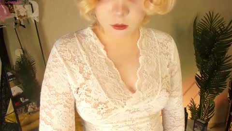 Snapshot of emily_relishh chatting on February 2026 05:29:01 AM emily_relishh online show from February 2026 05:29:01 AM