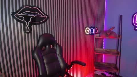 Emily  online show from March 2025 02:45:01 AM