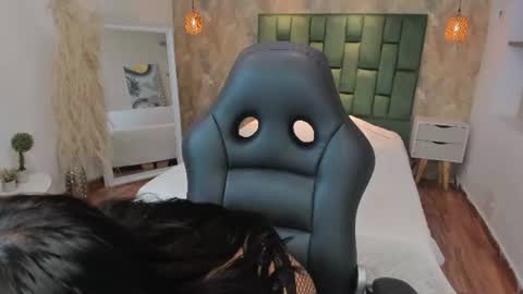 Snapshot of emily_rosee__ chatting on June 2026 12:32:02 AM Emily online show from June 2026 12:32:02 AM