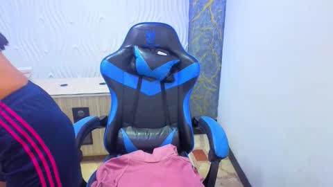       online show from September 2025 02:55:01 PM