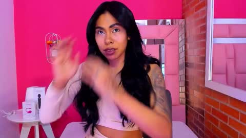 Snapshot of emily_sexy3 chatting on September 2025 11:37:02 AM Emily online show from September 2025 11:37:02 AM