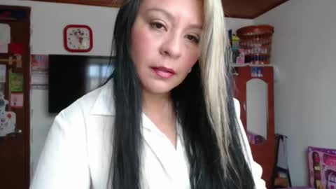 Emily online show from April 2026 04:13:02 PM
