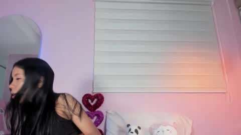 Snapshot of emily_sweett12 chatting on March 2025 12:34:01 PM Emily online show from March 2025 12:34:01 PM