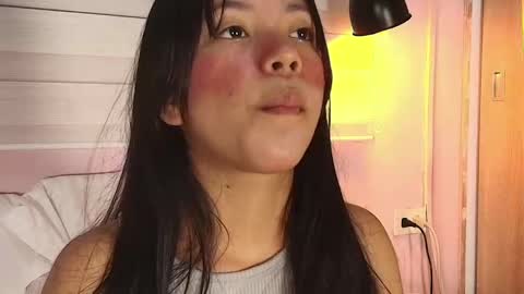 Snapshot of emily_sweett12 chatting on October 2025 12:35:01 PM Emily online show from October 2025 12:35:01 PM