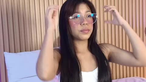 Emily online show from April 2026 12:32:01 PM