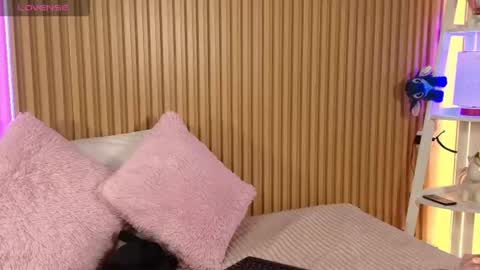 Emily online show from June 2026 12:09:02 PM