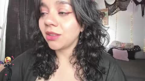 Snapshot of emily_vader chatting on October 2025 05:14:02 PM emily_vader online show from October 2025 05:14:02 PM