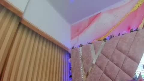 emily_velvet_ online show from June 2026 06:40:01 PM