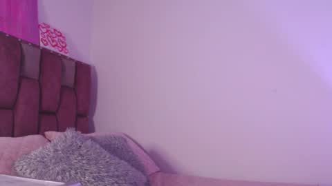 Snapshot of emily_w2 chatting on February 2025 07:09:01 PM emily_w2 online show from February 2025 07:09:01 PM