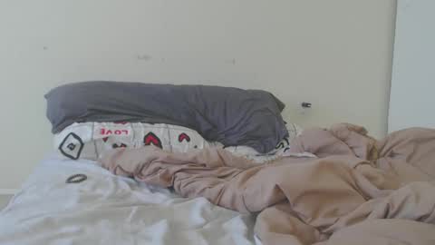 Emily online show from September 2025 10:33:02 PM