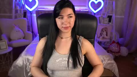 Emy online show from March 2025 10:57:01 AM