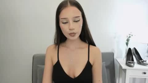 EmilyCharming online show from September 2025 06:10:02 PM