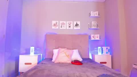Emi Fit online show from May 2026 03:41:01 PM