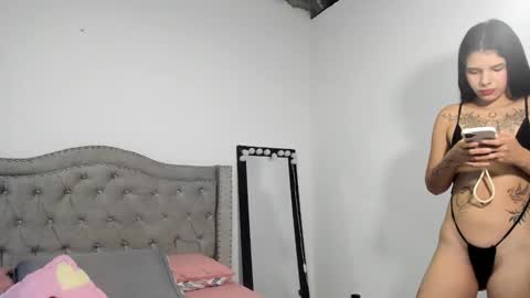 Snapshot of emilydauz chatting on February 2026 06:30:01 PM Camila online show from February 2026 06:30:01 PM