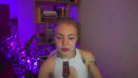 Emilyemmi online show from July 2026 09:02:01 PM