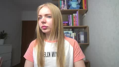 Emilyemmi online show from July 2026 01:30:02 PM