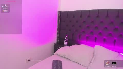 Emily online show from November 2025 04:56:01 AM