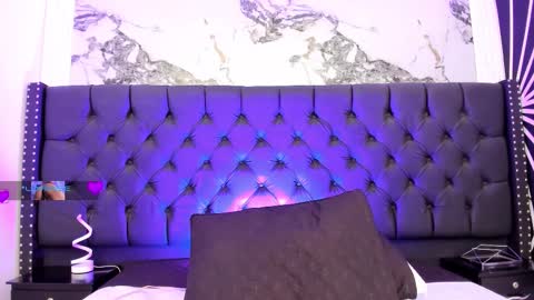 Emily online show from February 2026 05:39:01 AM