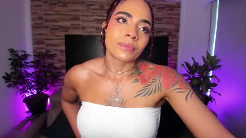 emily online show from January 2026 09:28:02 PM