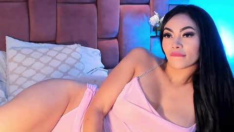 Snapshot of emilyflame chatting on April 2026 07:54:01 PM Emily Flame online show from April 2026 07:54:01 PM
