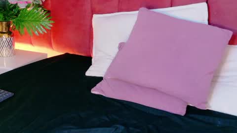Emily Flame online show from July 2026 08:38:01 PM