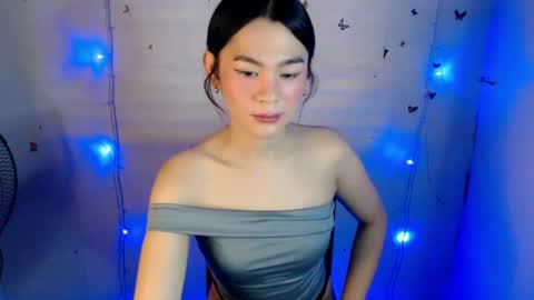 Snapshot of emilyfuckers chatting on January 2025 04:08:02 PM ariane online show from January 2025 04:08:02 PM