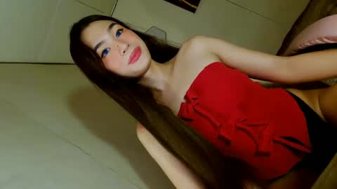 Snapshot of emilyfuckers chatting on October 2025 11:42:01 AM ariane online show from October 2025 11:42:01 AM