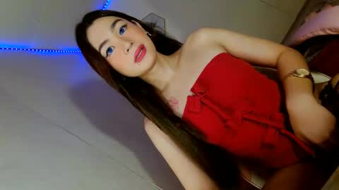 Snapshot of emilyfuckers chatting on November 2025 08:46:02 AM ariane online show from November 2025 08:46:02 AM