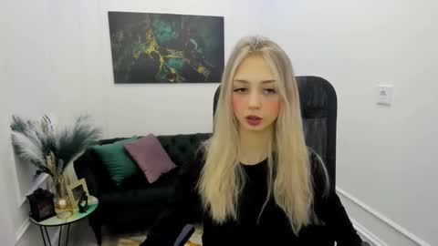 Snapshot of emilygraydis chatting on February 2026 07:56:02 PM Emily online show from February 2026 07:56:02 PM