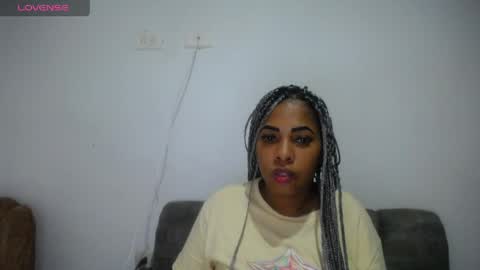 Snapshot of emilyhines__ chatting on April 2026 11:30:02 PM Emilyhines online show from April 2026 11:30:02 PM