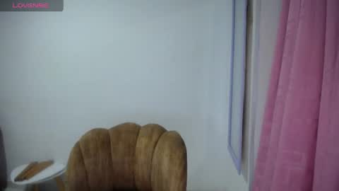 Snapshot of emilyhines__ chatting on April 2026 10:56:02 PM Emilyhines online show from April 2026 10:56:02 PM