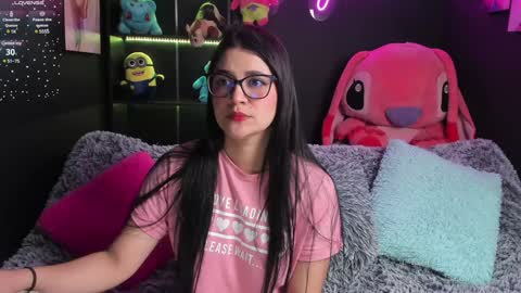 Emily Jhonson online show from January 2025 02:03:02 PM