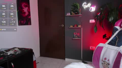 Emily Jhonson online show from April 2026 05:57:01 PM