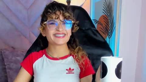 Emilyjonnes  online show from March 2026 08:15:02 PM