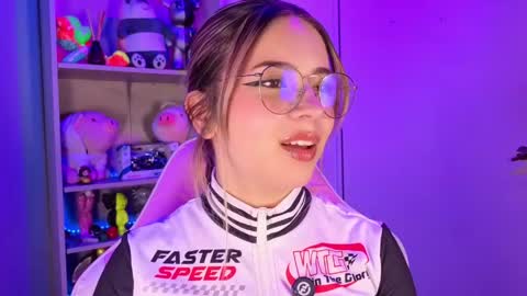 VALEEEN online show from May 2026 02:46:02 PM