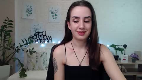 Snapshot of emilylayer chatting on January 2025 08:43:01 PM Emyli online show from January 2025 08:43:01 PM