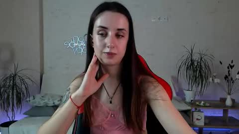 Snapshot of emilylayer chatting on October 2025 04:59:02 PM Emyli online show from October 2025 04:59:02 PM