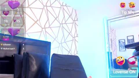 Snapshot of emilyrosee1 chatting on February 2025 11:15:01 PM online show from February 2025 11:15:01 PM