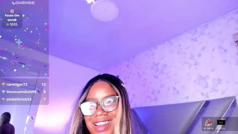 Snapshot of emilyrosee1 chatting on October 2025 07:25:02 PM online show from October 2025 07:25:02 PM