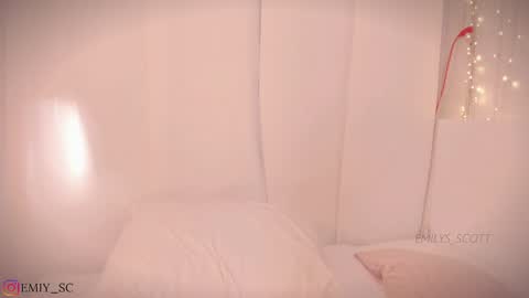 Emy  online show from January 2025 07:49:01 PM