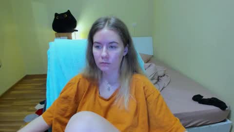 Snapshot of emilyy____ chatting on March 2025 07:06:01 PM Emily online show from March 2025 07:06:01 PM