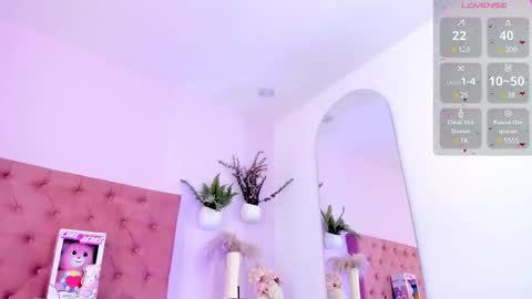 Emily Bank online show from February 2025 02:07:01 AM