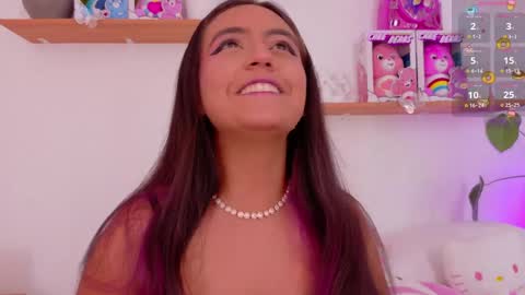 Snapshot of emilyy_bank chatting on April 2026 07:48:01 PM Emily Bank online show from April 2026 07:48:01 PM